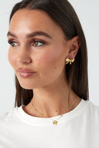 necklace with balls and bow