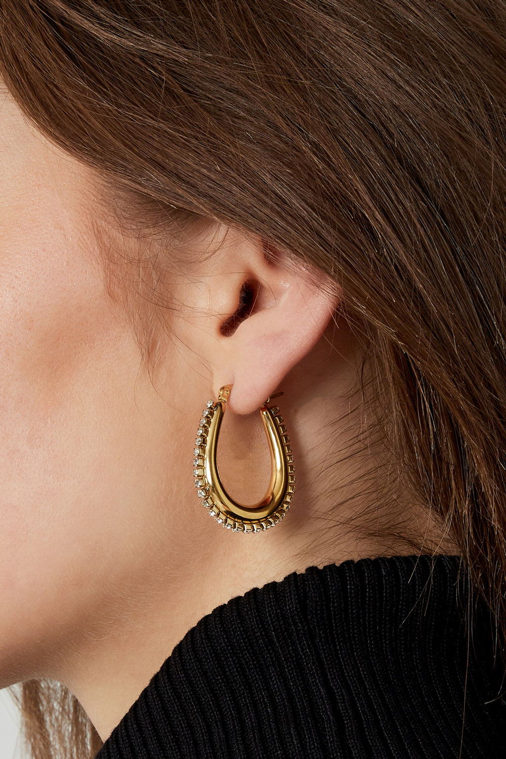 drop shaped earrings with stones
