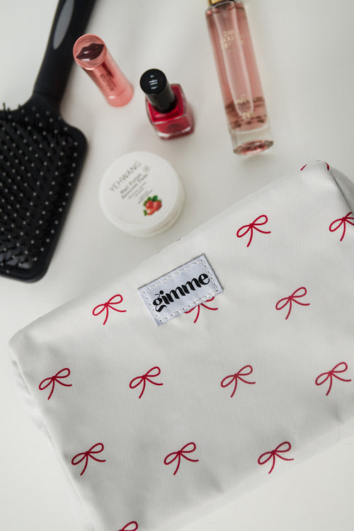 Make-up bag bows