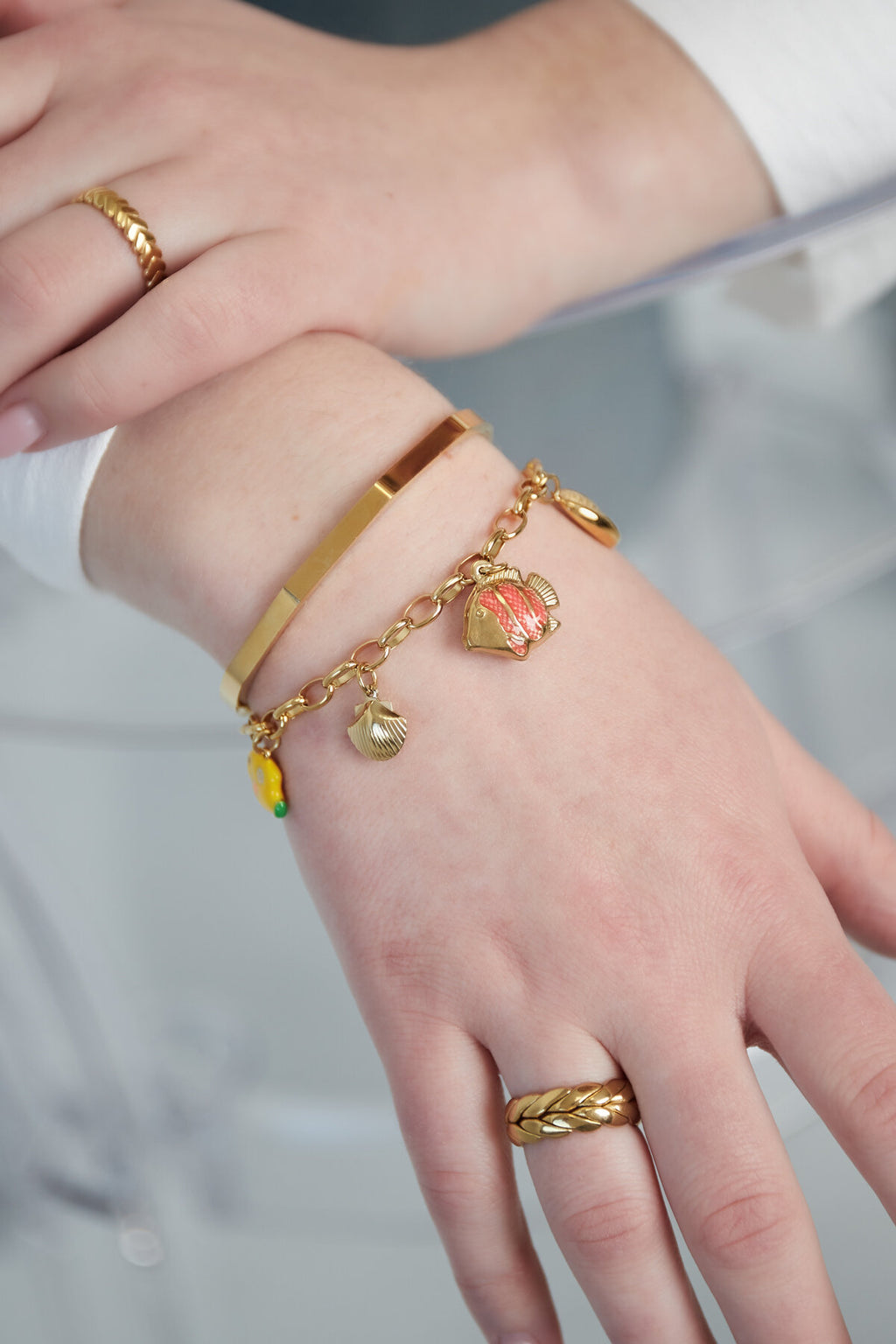 Fishes in the sea Bracelet