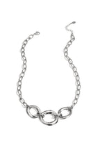 Necklace with round statement pieces