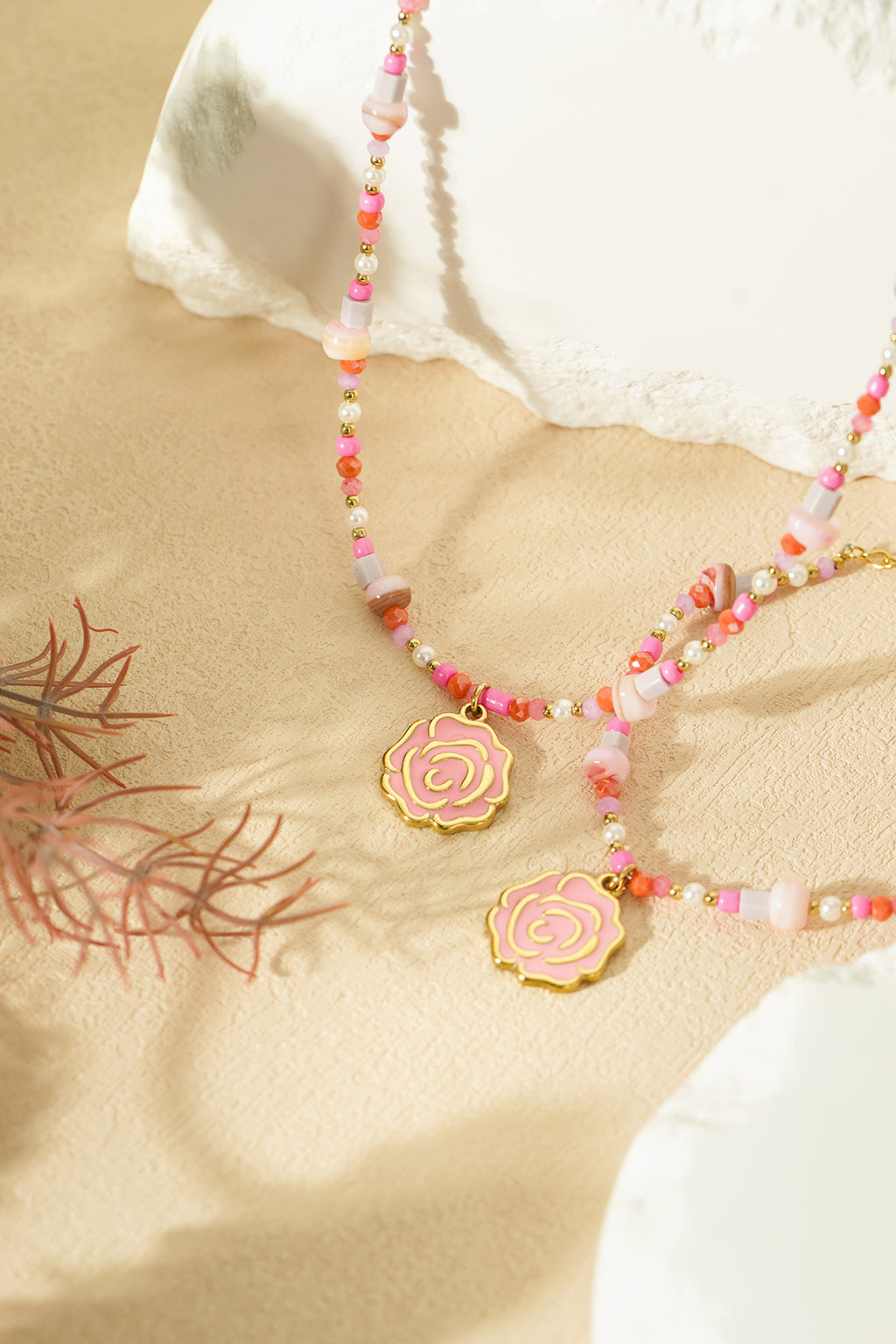 beaded rose bracelet - pink & 