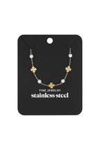 get lucky necklace