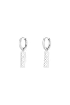 trio x earrings