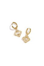 Earrings with elegant clover and stone