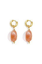 Earrings with organic beads