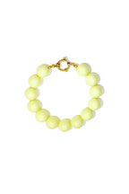Bracelet with large beads and front closure