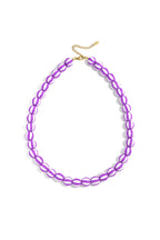 Bead necklace with striped beads