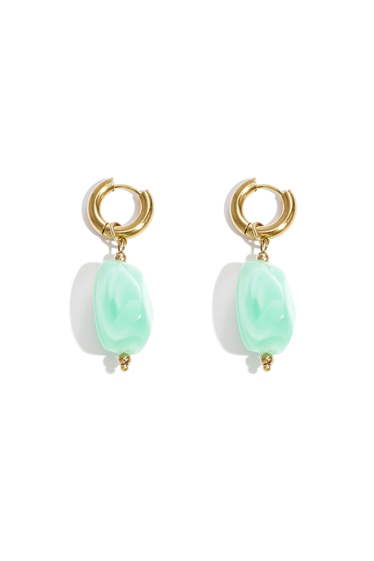 Earrings with organic beads