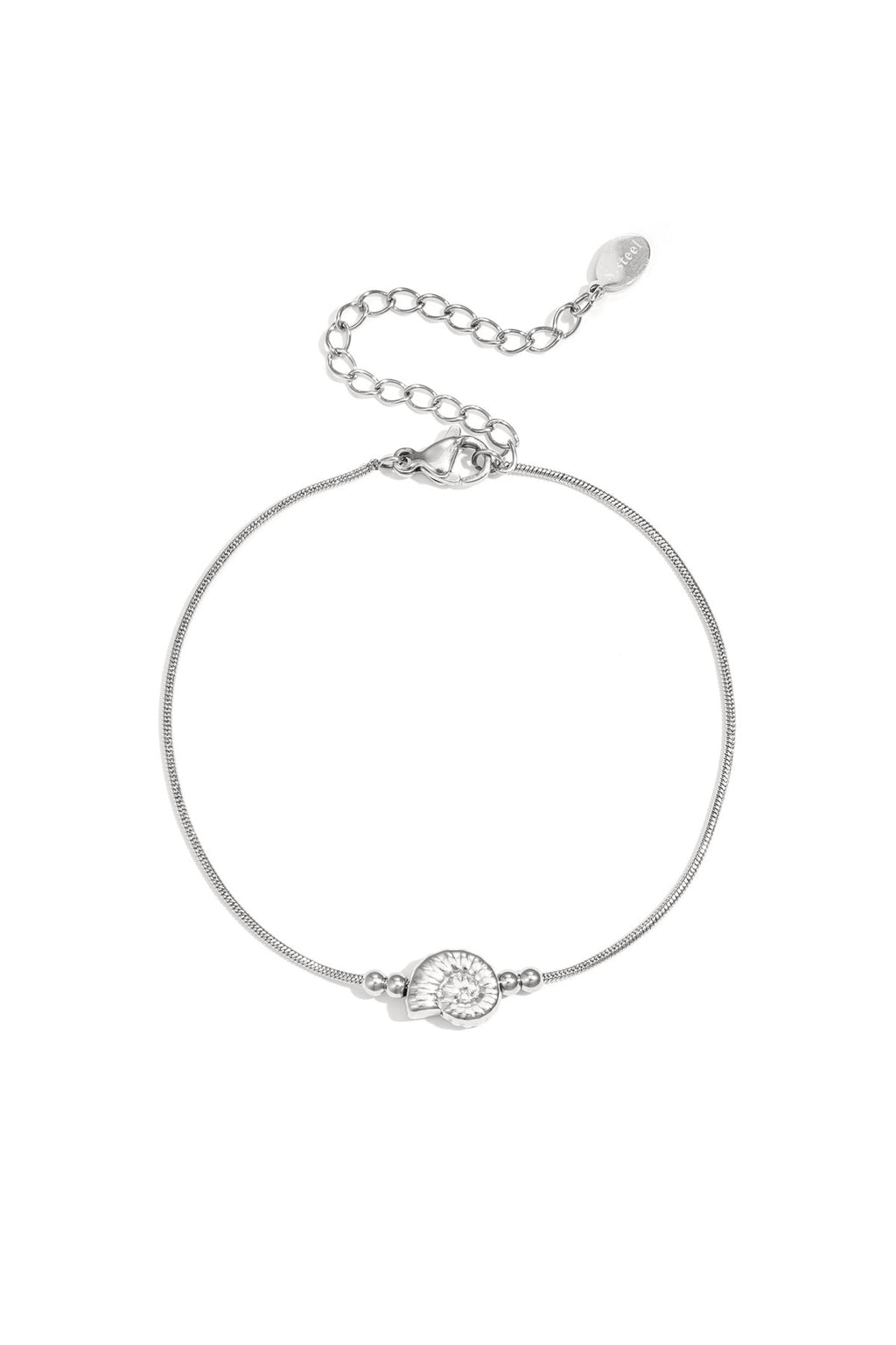 Minimalist bracelet with spiral shell