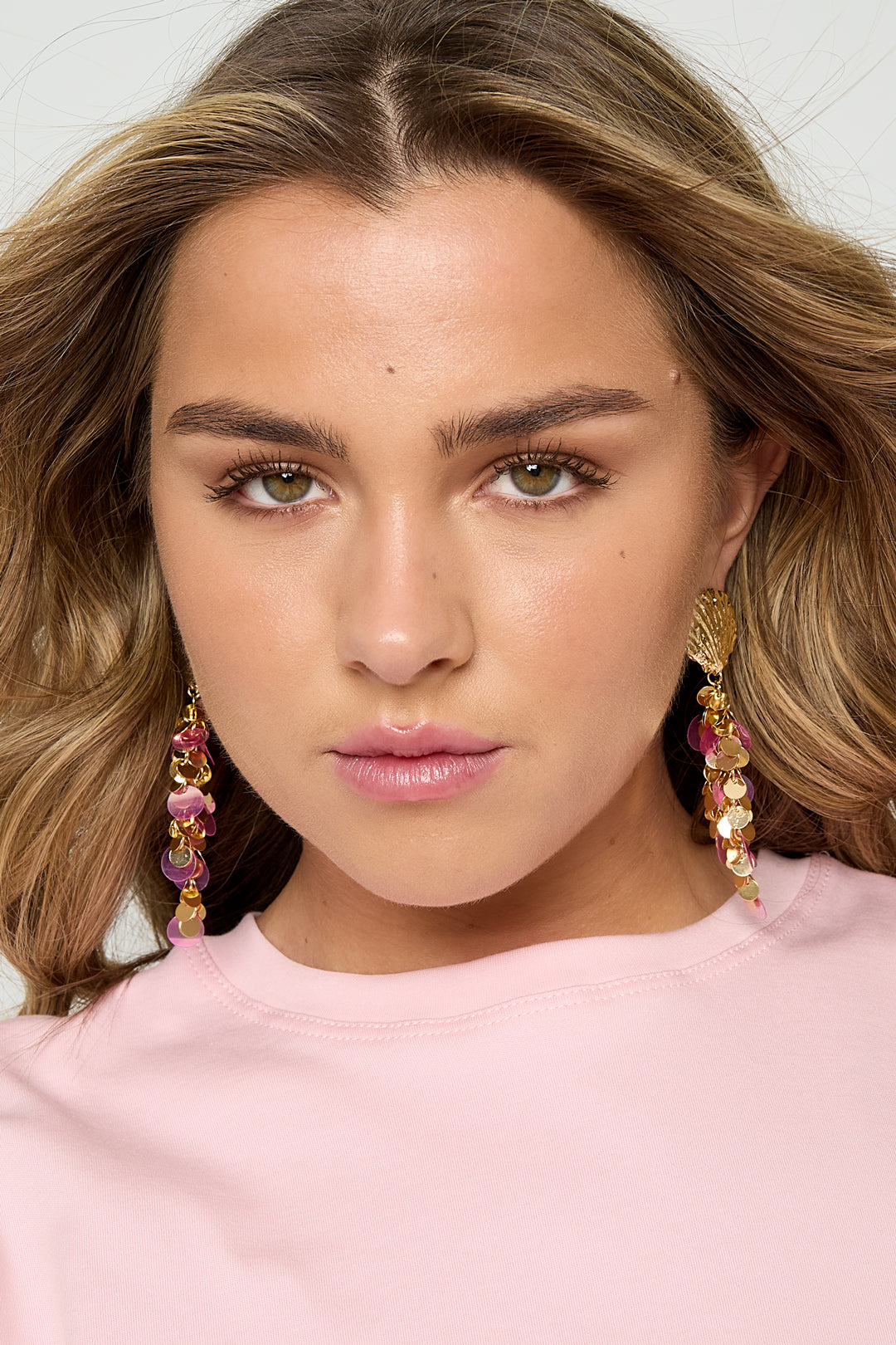 Shell earrings with hanging sequins