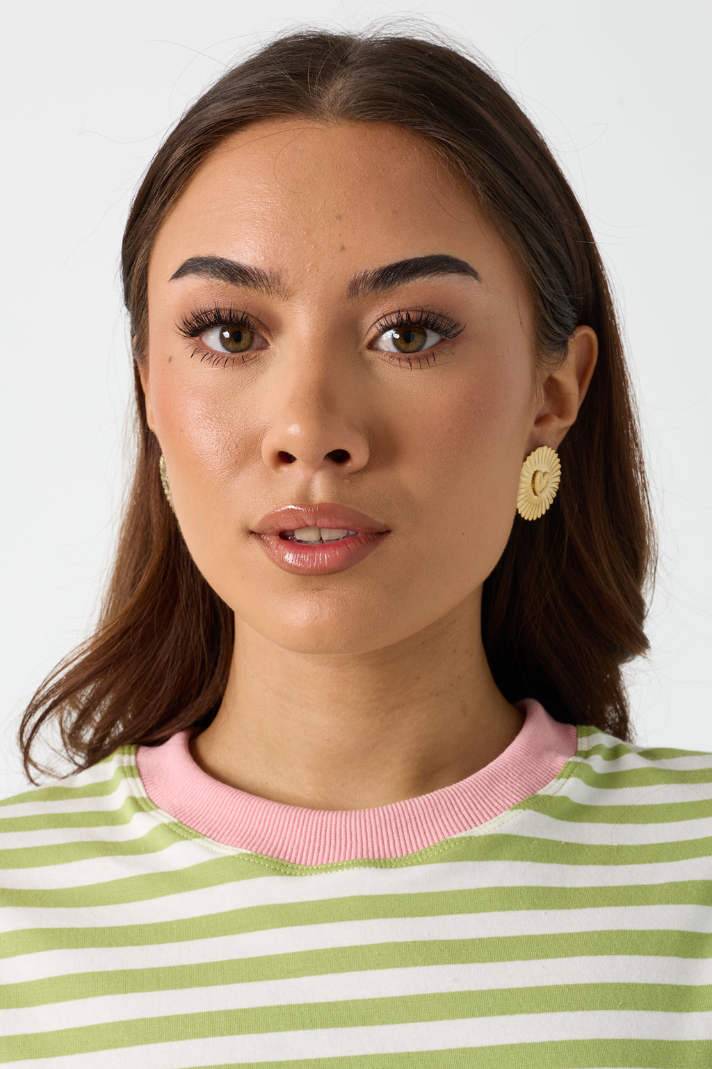 Statement earrings sparkling coin with heart