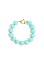 Bracelet with large beads and front closure
