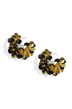 Hoop earrings made of sequins and beads