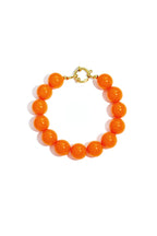 Bracelet with large beads and front closure